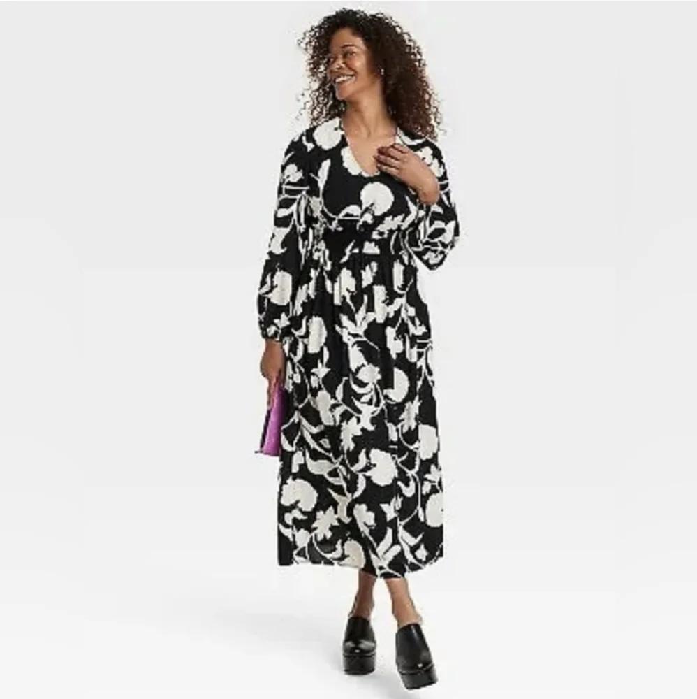 Knox Rose Black and Cream Floral Long Sleeve Dress - Picture 1 of 6